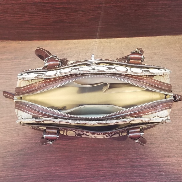 Signature Coach Handbag - Picture 11 of 11